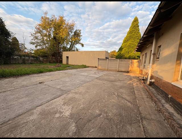 3 BEDROOM HOUSE FOR SALE IN THREE RIVERS